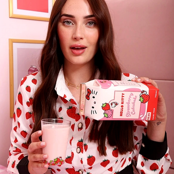 Hello Kitty Cuteshake Bag Spectrum Collections - Picture 3 of 13